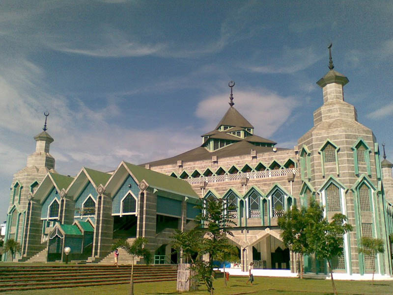 Masjid Al Markaz Makassar, Kemegahan Arsitektur Miniatur Masjidil Haram ...